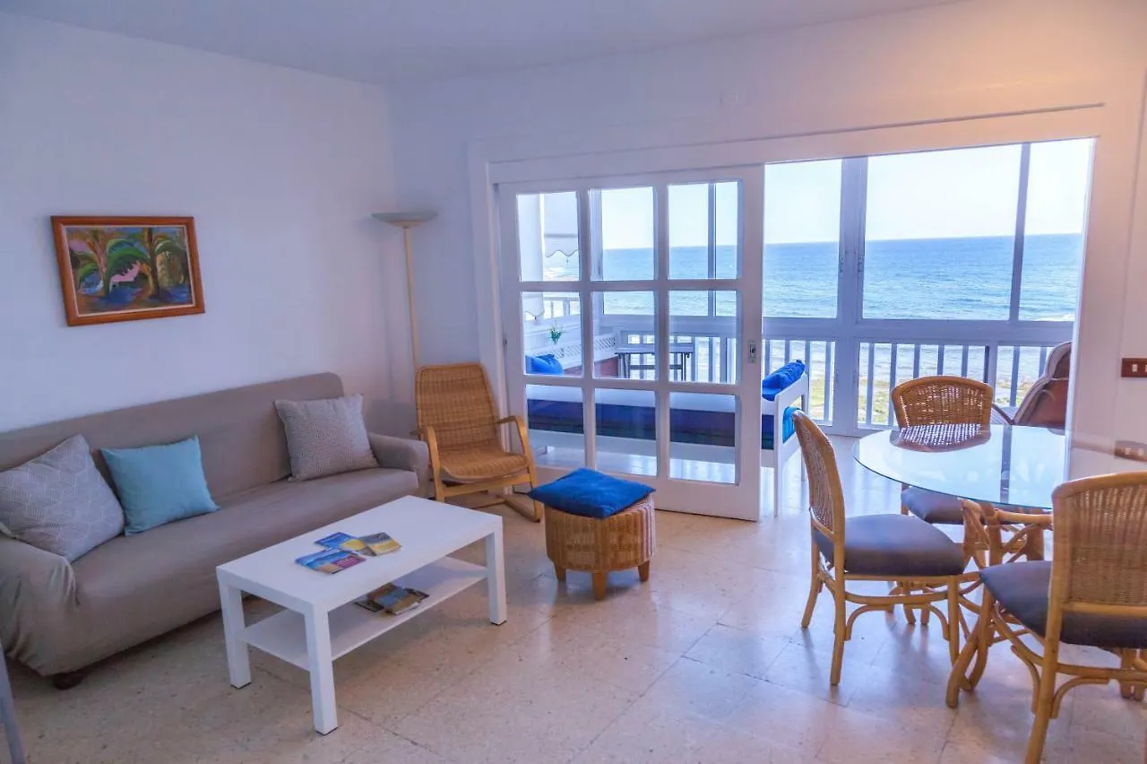 Clara Rosa Beach House location
